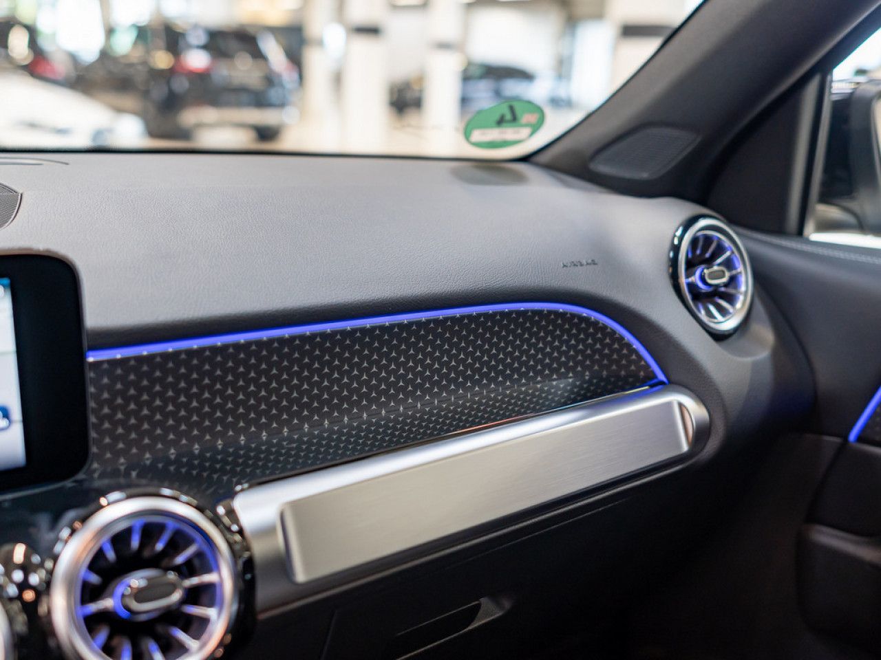 Mercedes-Benz GLB – Bild 13