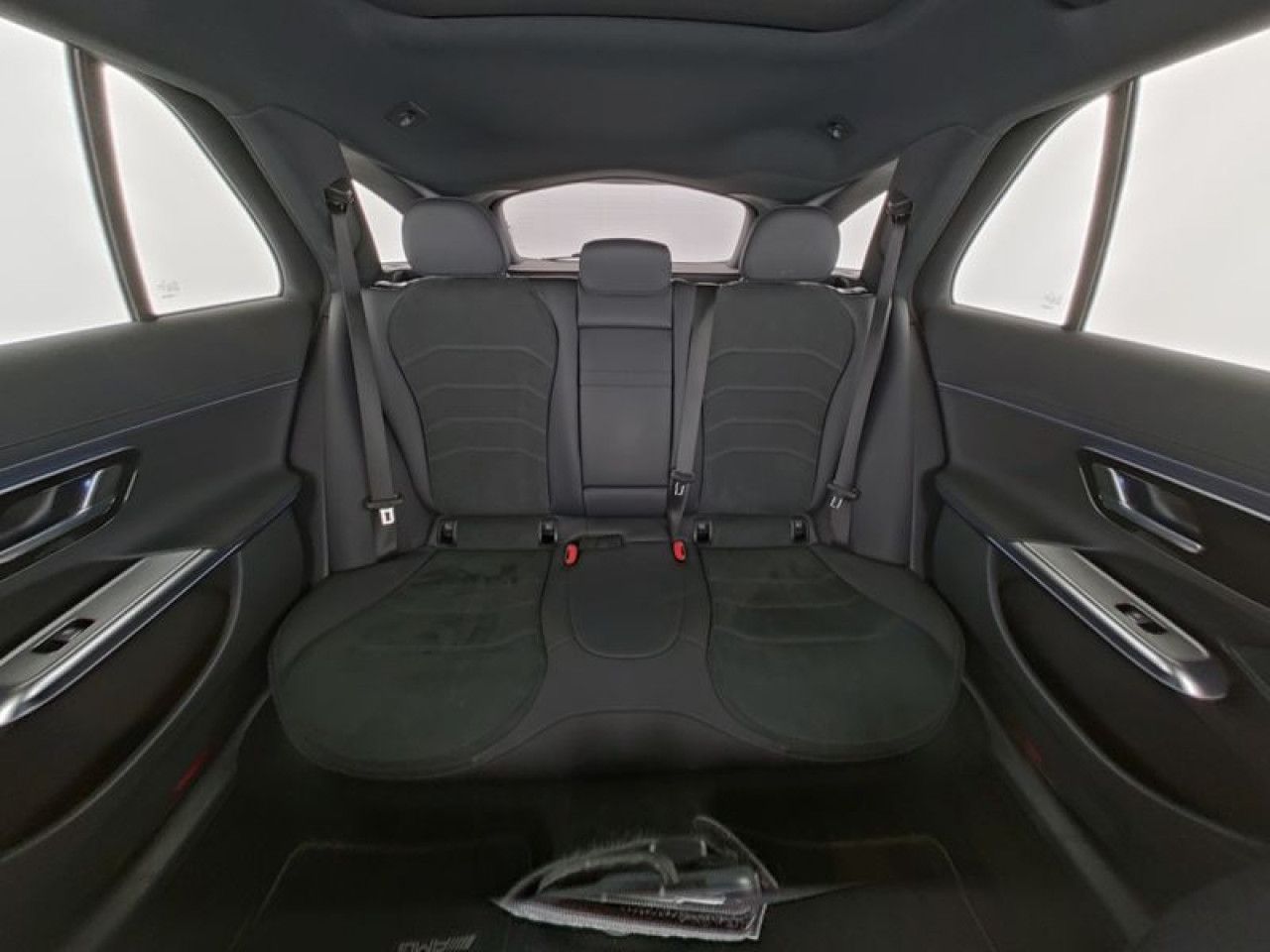 Mercedes-Benz E-Klasse – Bild 7