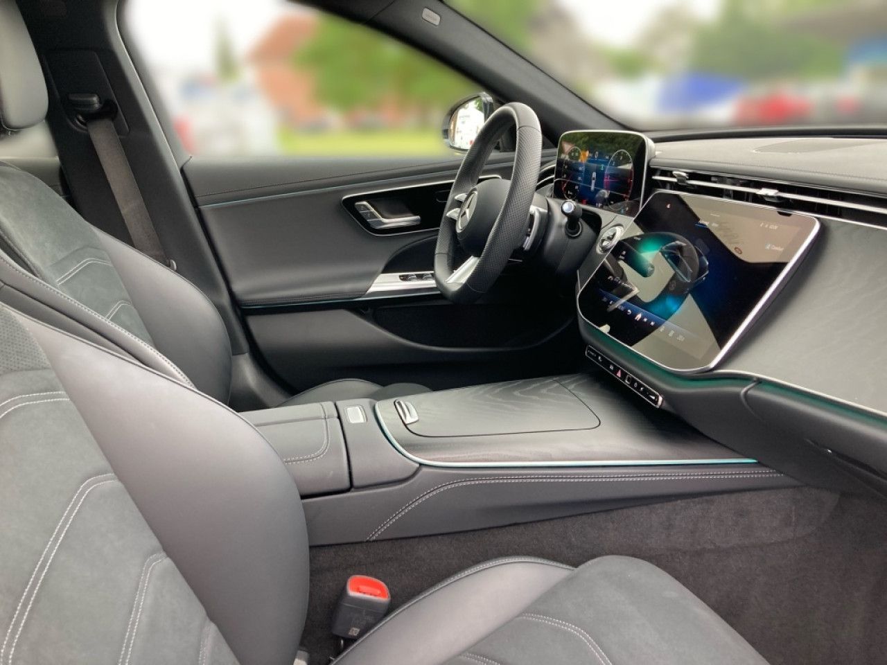 Mercedes-Benz E-Klasse – Bild 10
