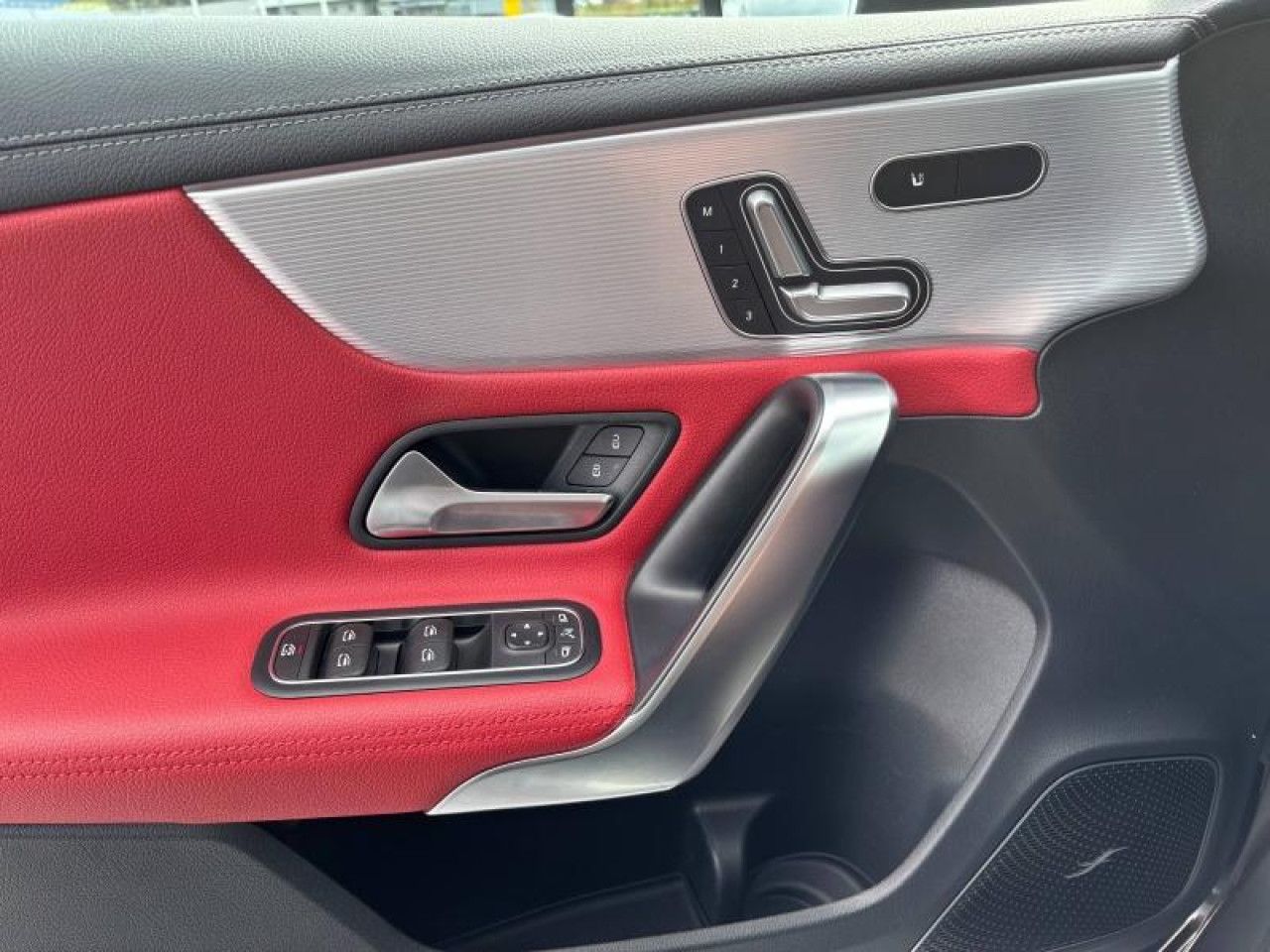 Photo du v&eacute;hicule 12 / 16