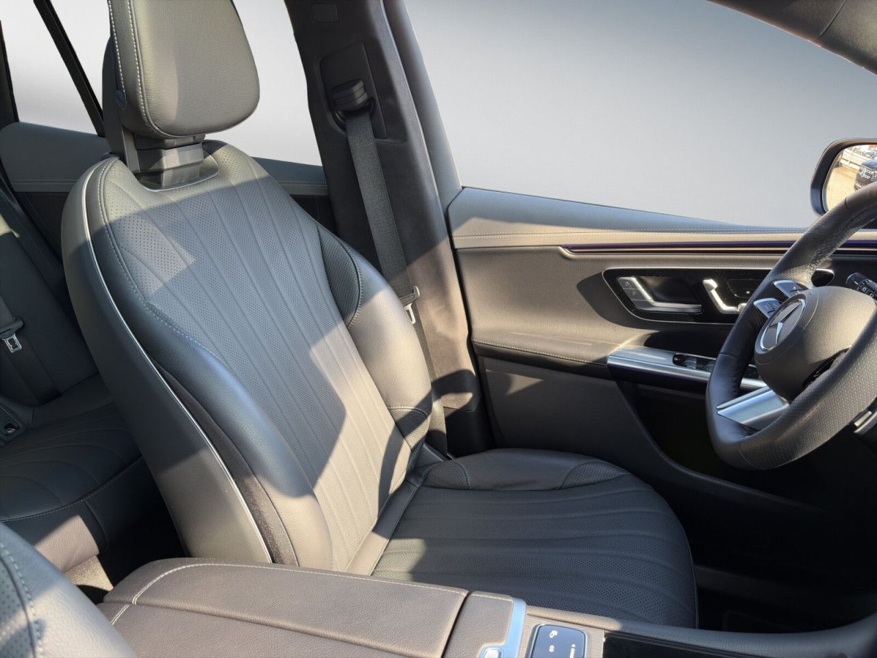 Fahrzeugbild 14 / 24