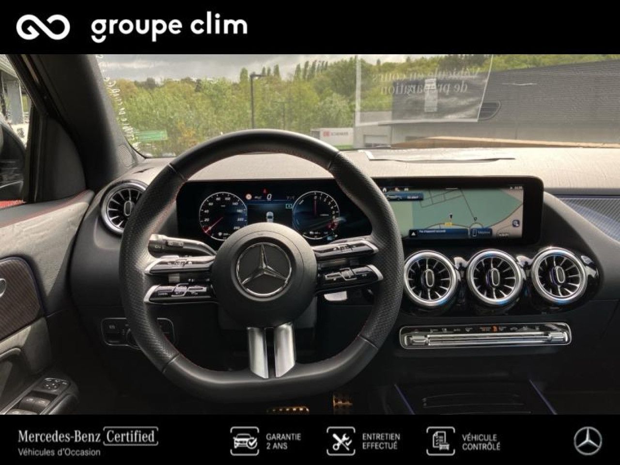 Photo du v&eacute;hicule 8 / 18