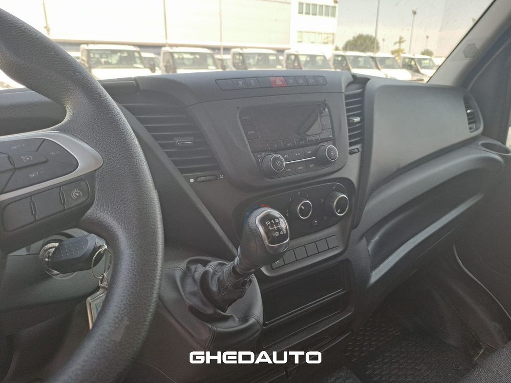 IVECO | 35C14H BOX