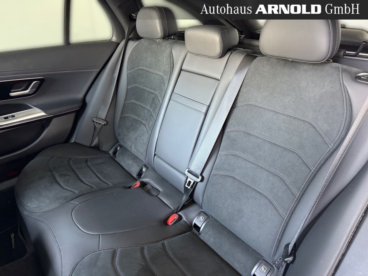 Mercedes-Benz E-Klasse – Bild 14