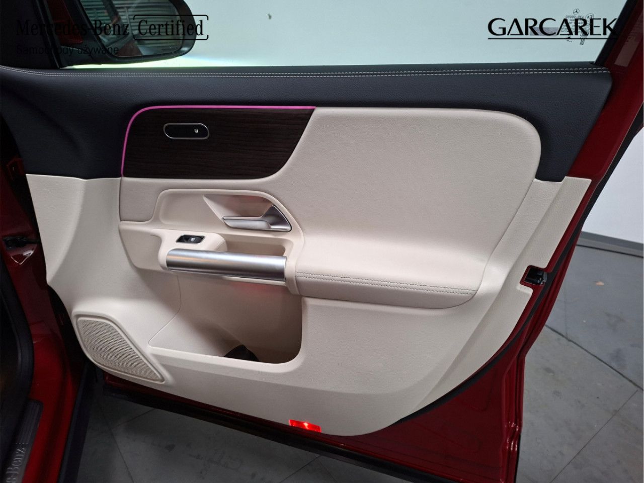 Zdj&eogon;cie pojazdu 1 / 24