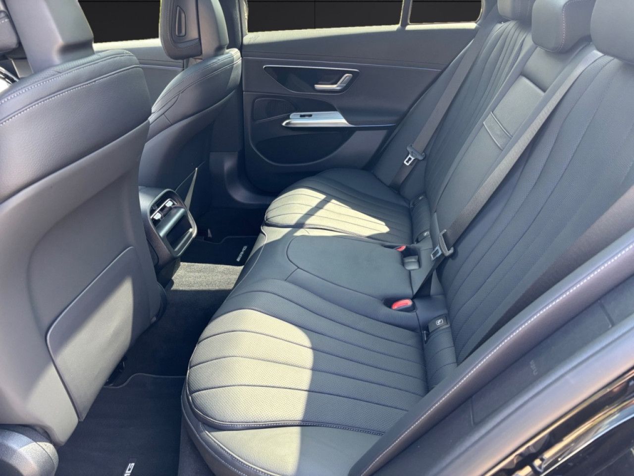 Mercedes-Benz E-Klasse – Bild 13