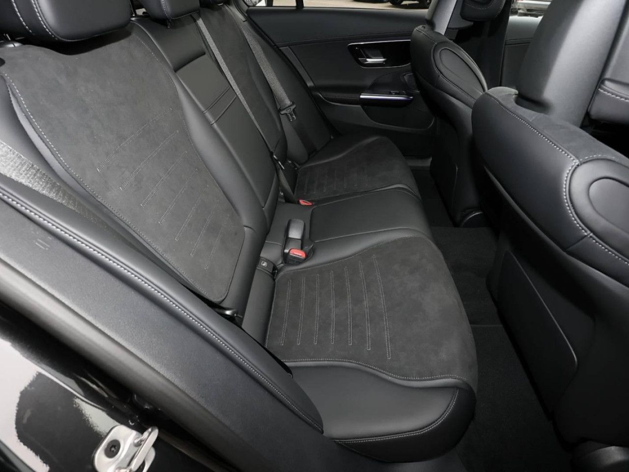 Mercedes-Benz C-Klasse – Bild 6