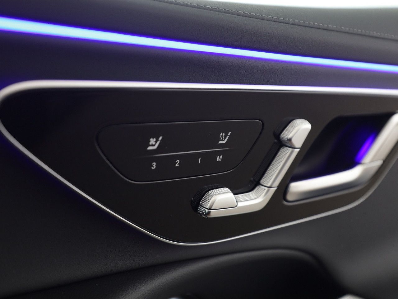 Mercedes-Benz E-Klasse – Bild 19