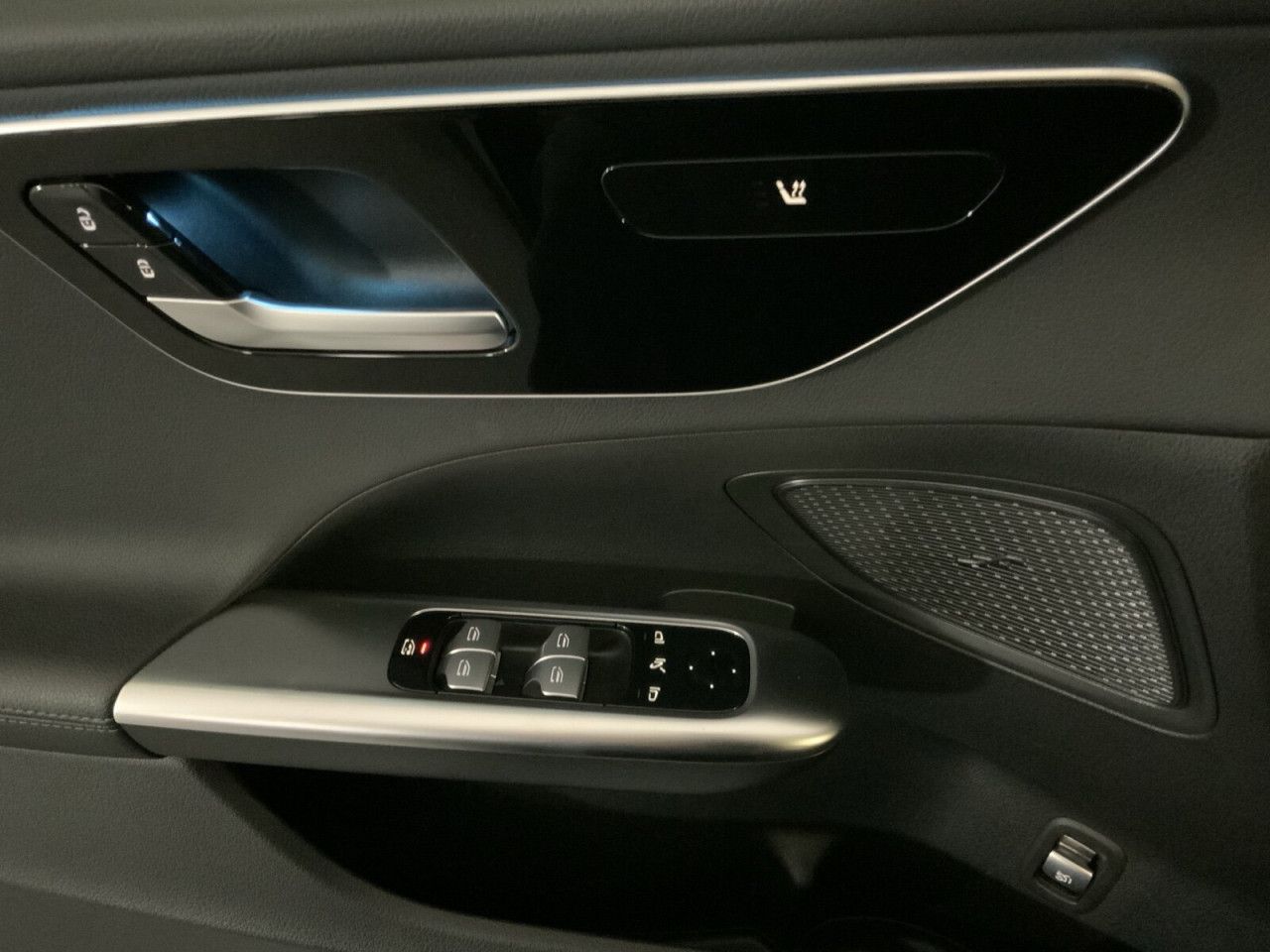 Mercedes-Benz C-Klasse – Bild 12
