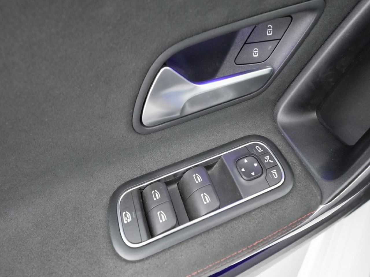 Imagem do veículo 11 / 23