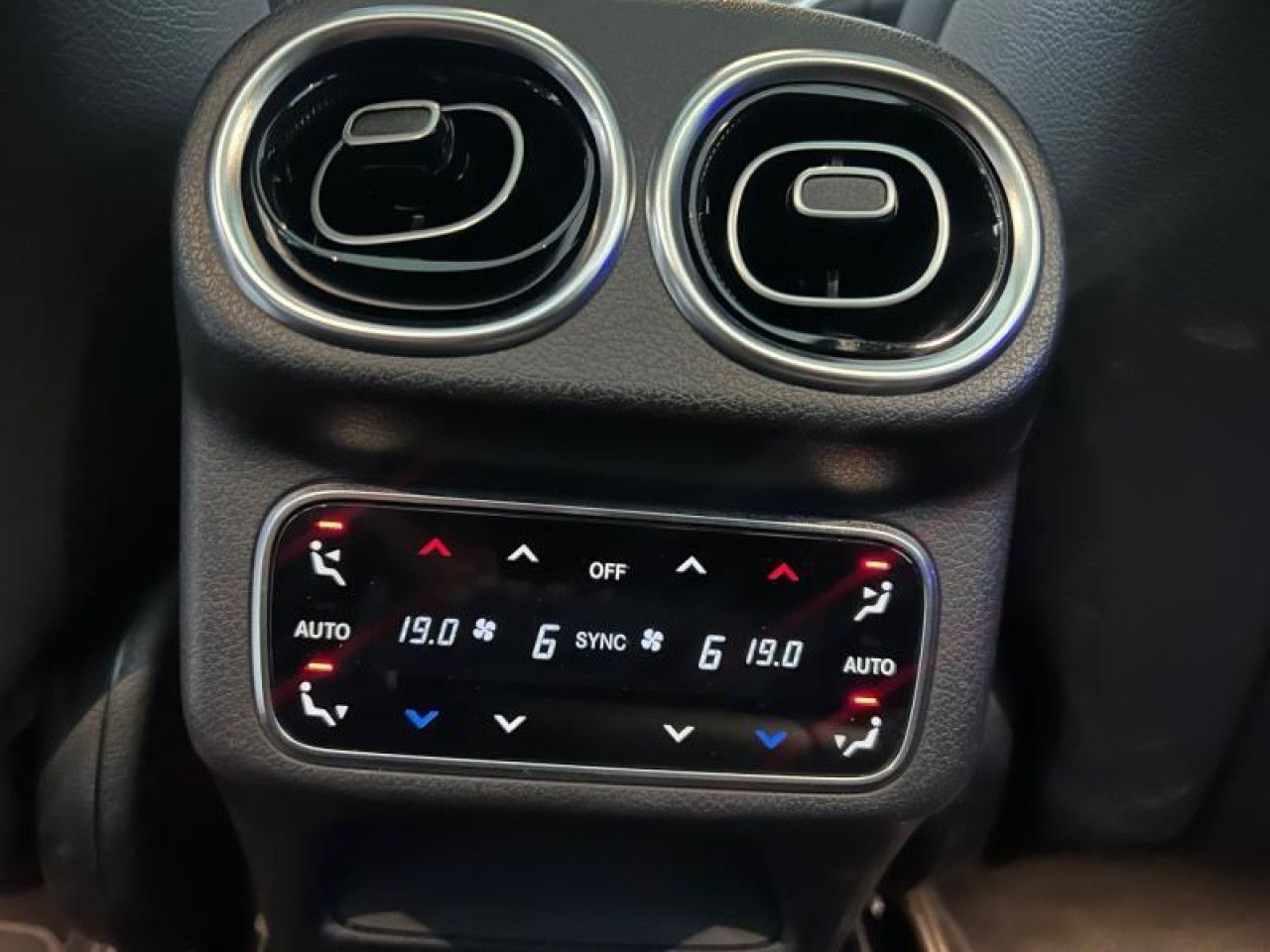 Photo du véhicule 12 / 18