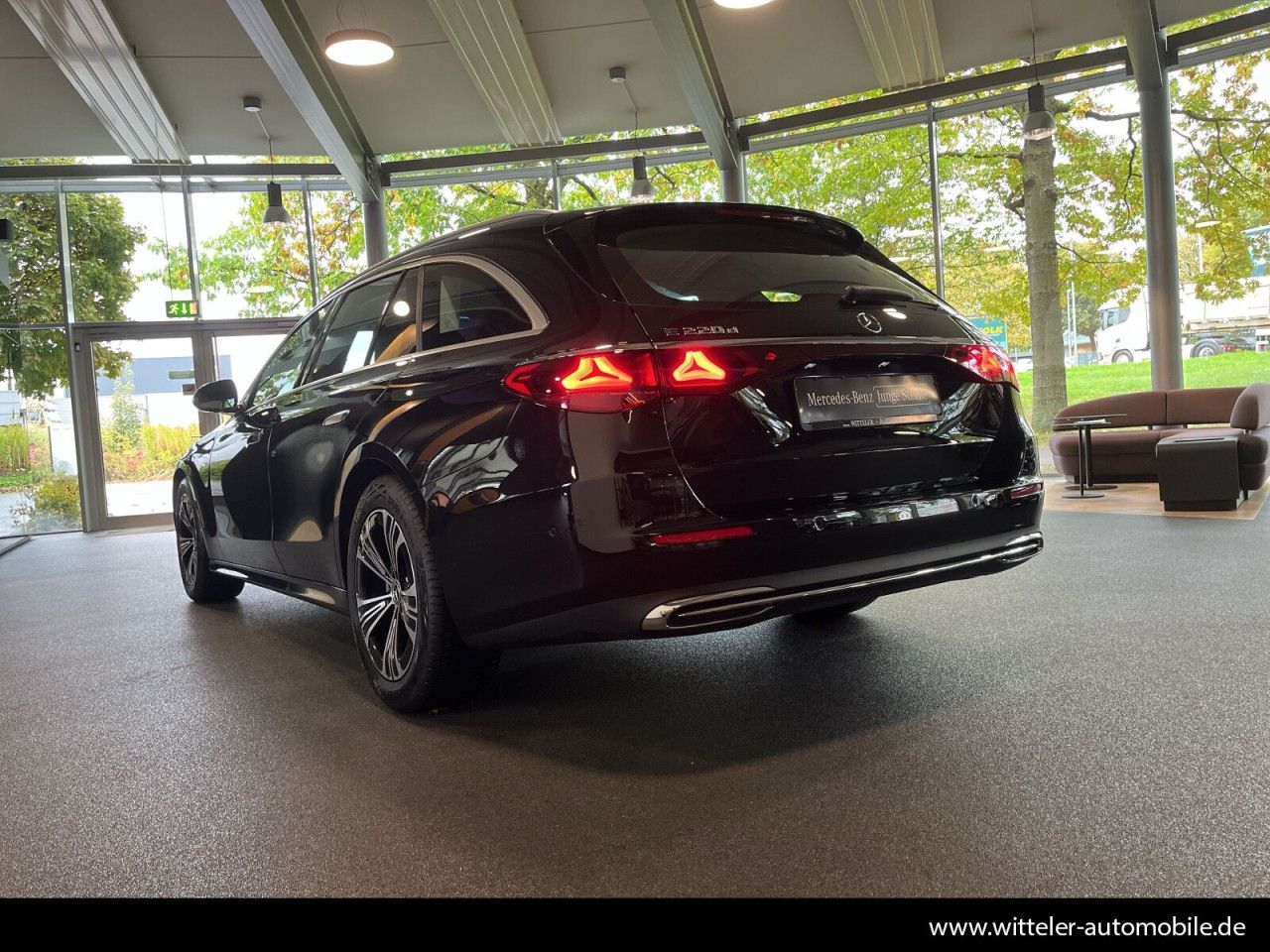 Mercedes-Benz E-Klasse – Bild 13