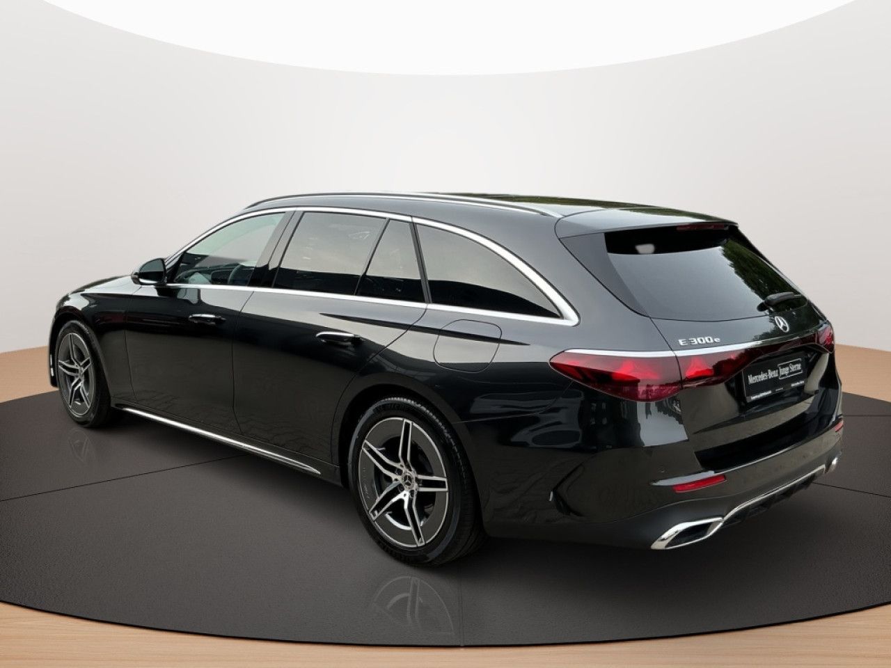 Mercedes-Benz E-Klasse – Bild 7