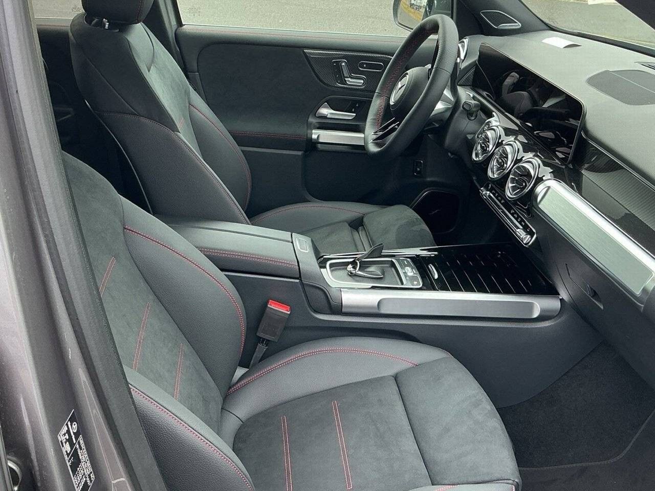 Mercedes-Benz GLB – Bild 12