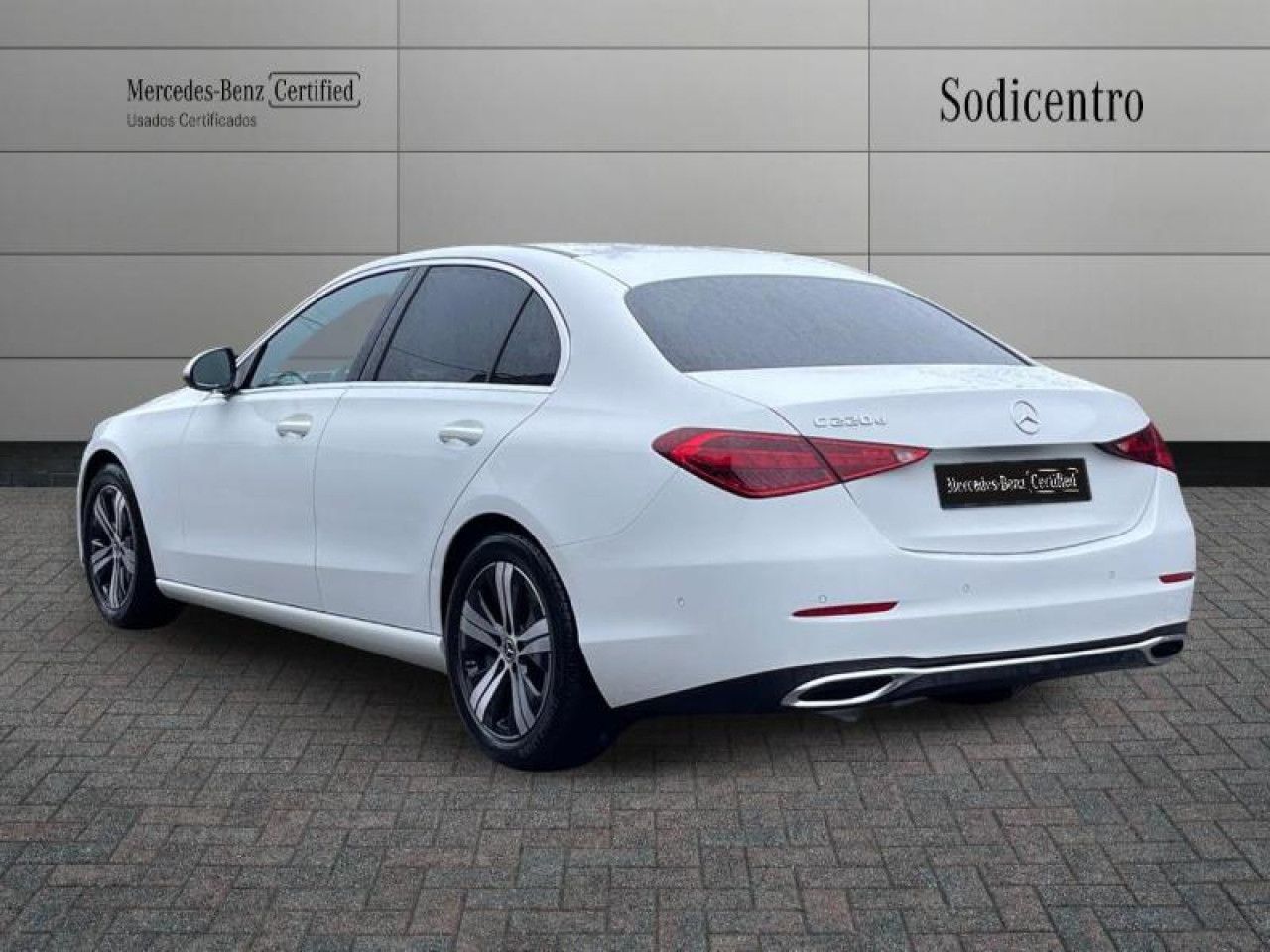 Imagem do ve&iacute;culo 3 / 20