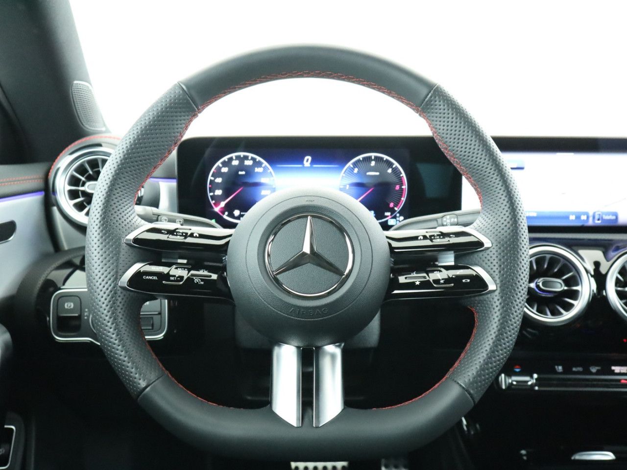 Mercedes-Benz CLA – Bild 11