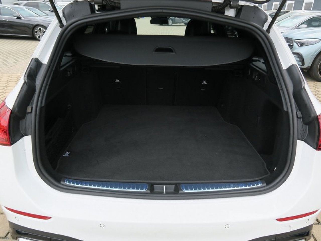 Mercedes-Benz C-Klasse – Bild 14