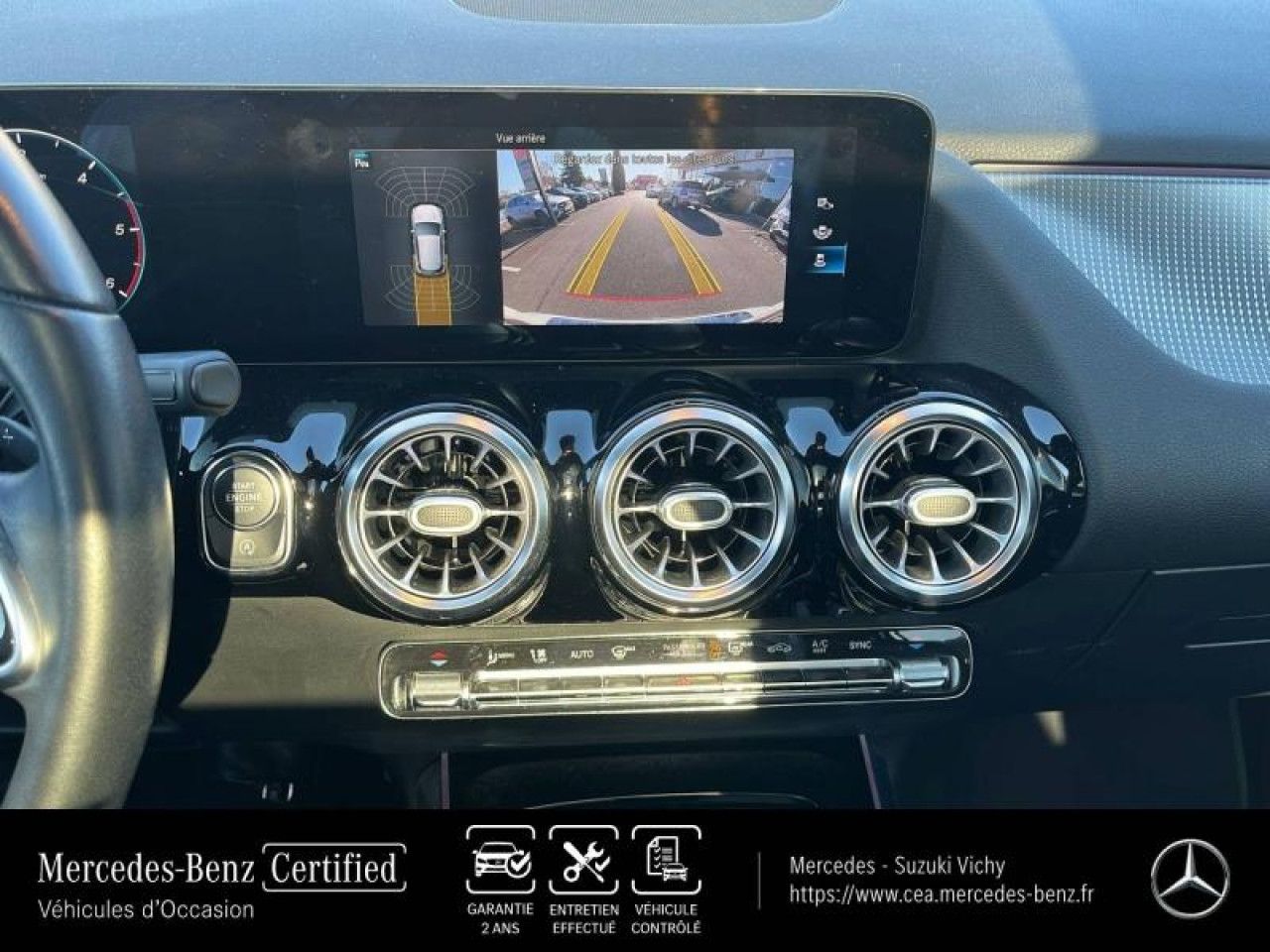 Photo du v&eacute;hicule 15 / 18