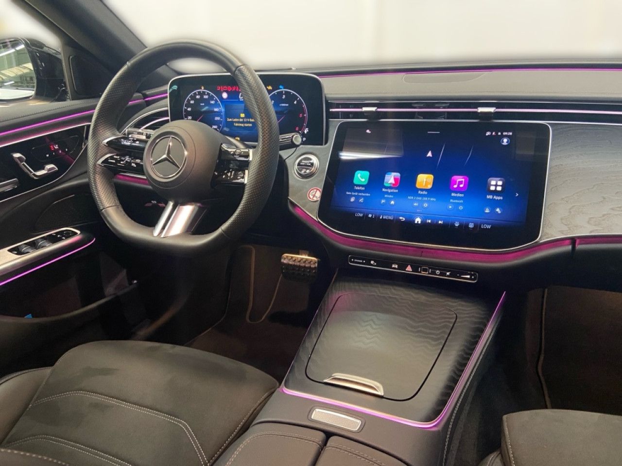 Mercedes-Benz E-Klasse – Bild 8