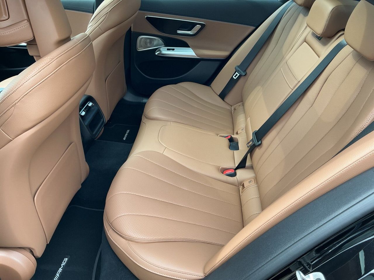 Mercedes-Benz E-Klasse – Bild 19