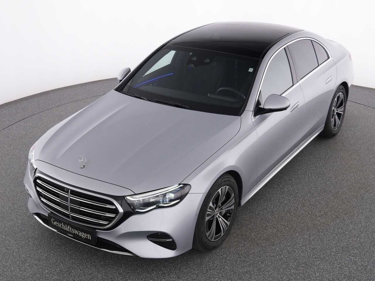 Mercedes-Benz E-Klasse – Bild 17