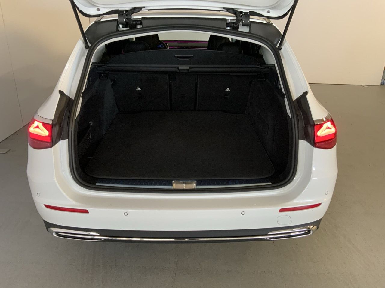 Mercedes-Benz E-Klasse – Bild 7
