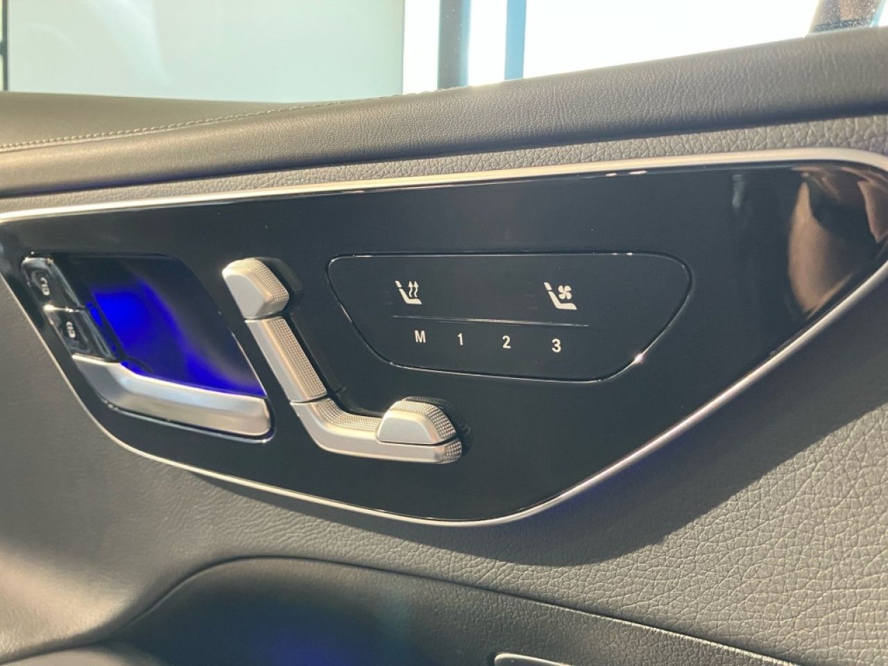Mercedes-Benz C-Klasse – Bild 12