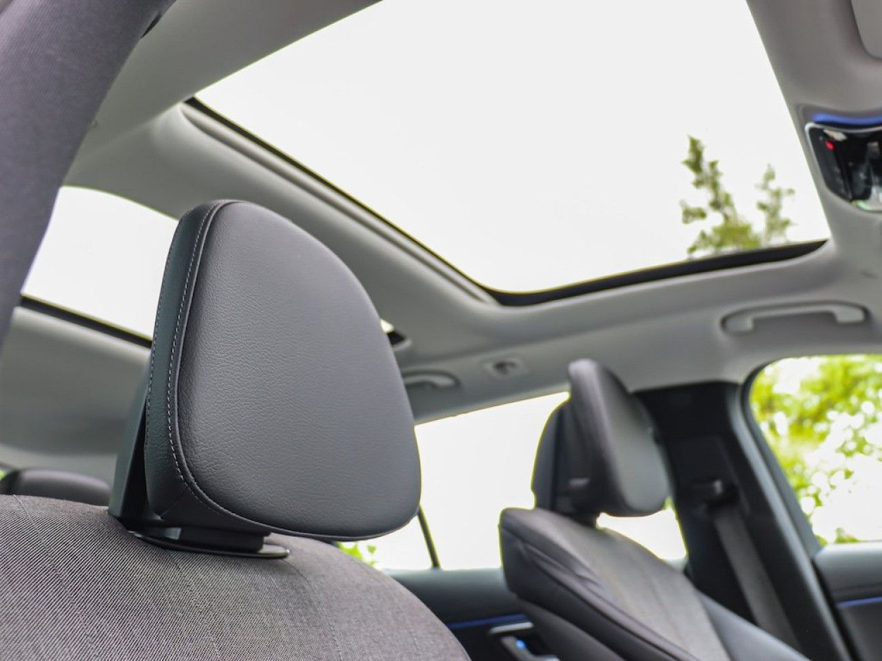 Mercedes-Benz E-Klasse – Bild 22