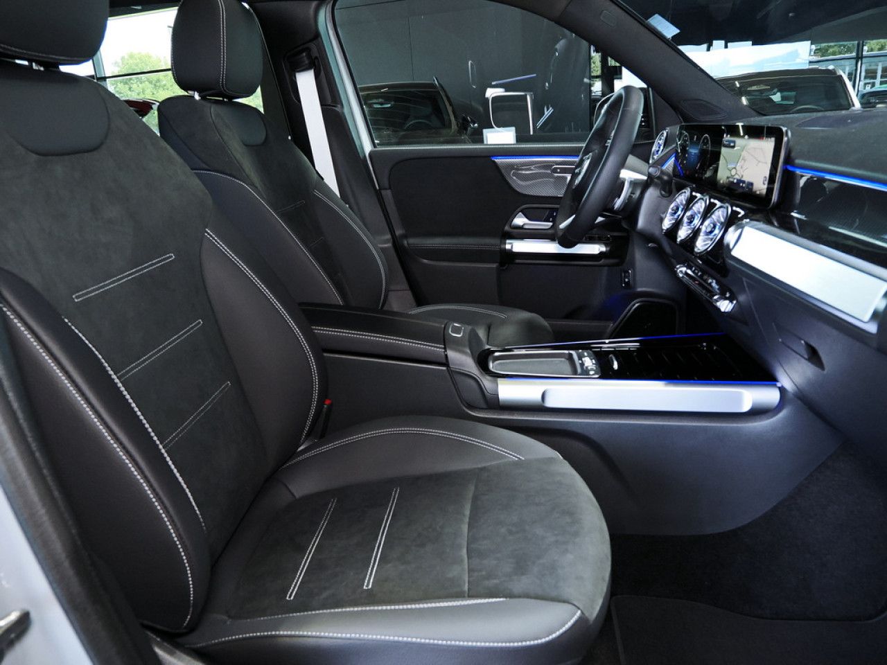 Mercedes-Benz GLB – Bild 11