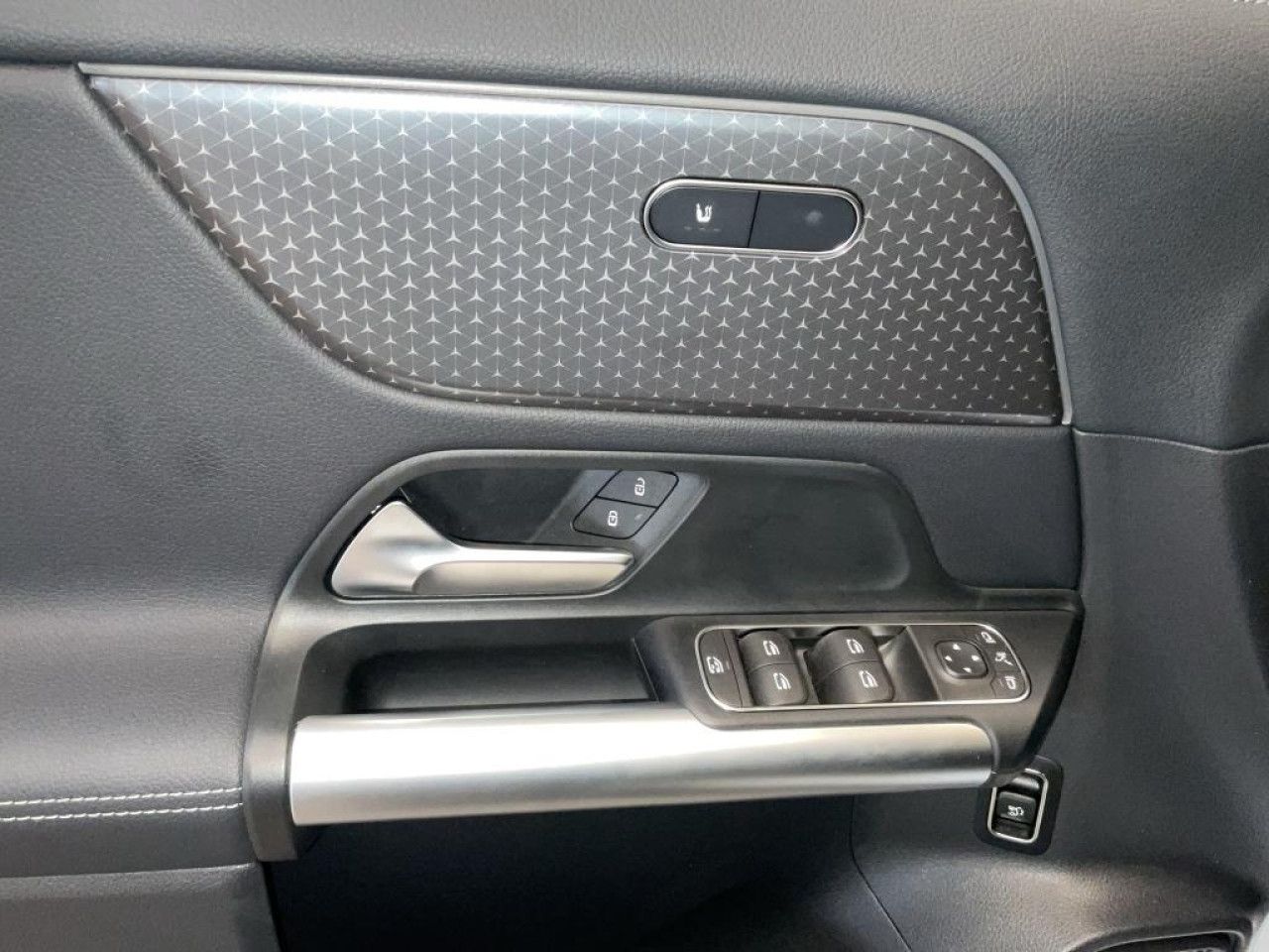 Fahrzeugbild 14 / 15