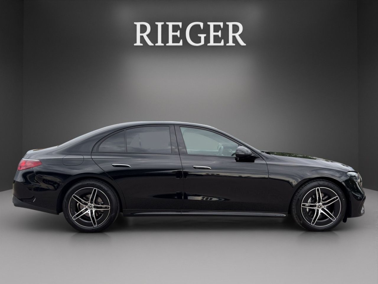 Mercedes-Benz E-Klasse – Bild 14