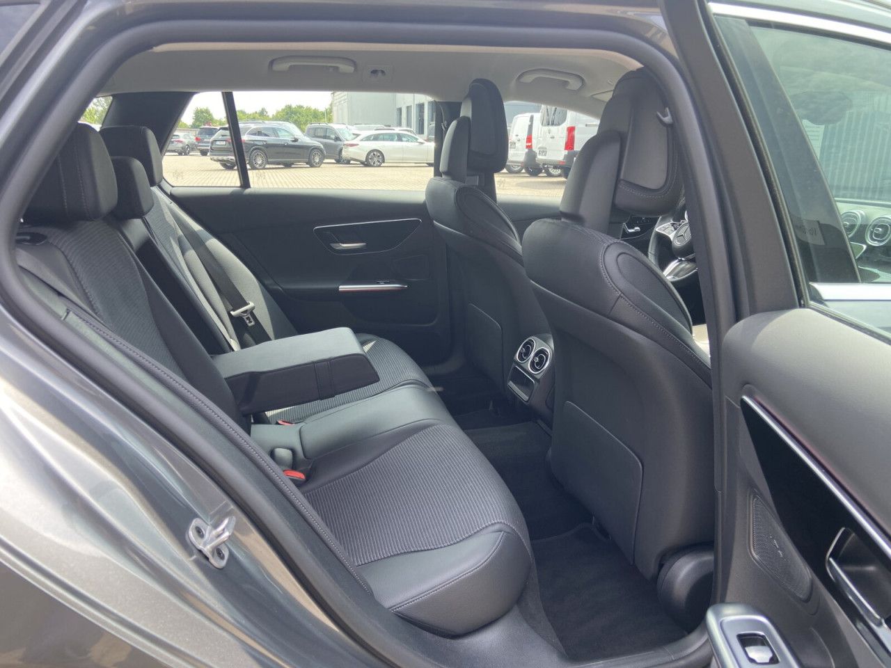 Mercedes-Benz C-Klasse – Bild 15