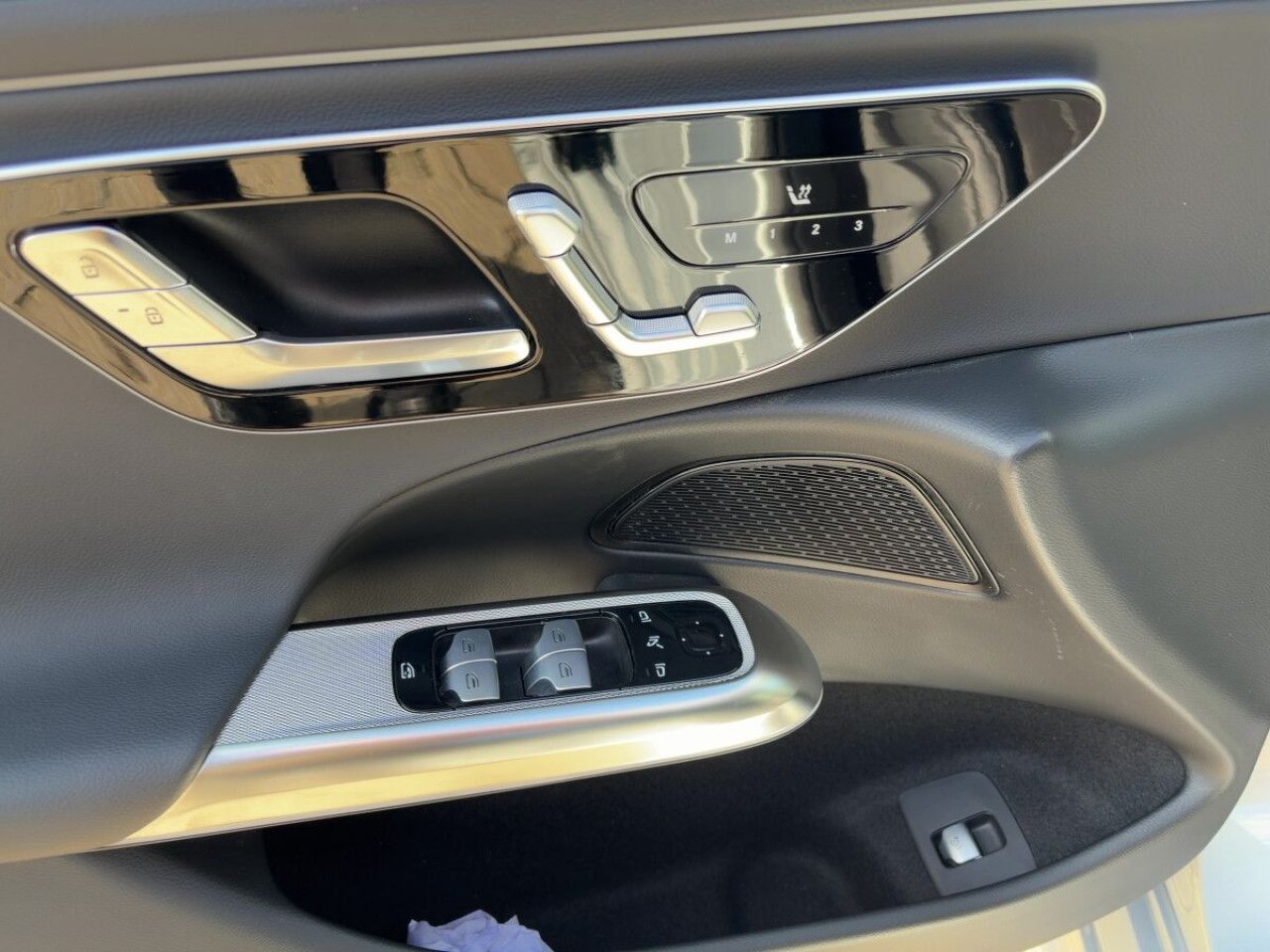 Mercedes-Benz E-Klasse – Bild 11