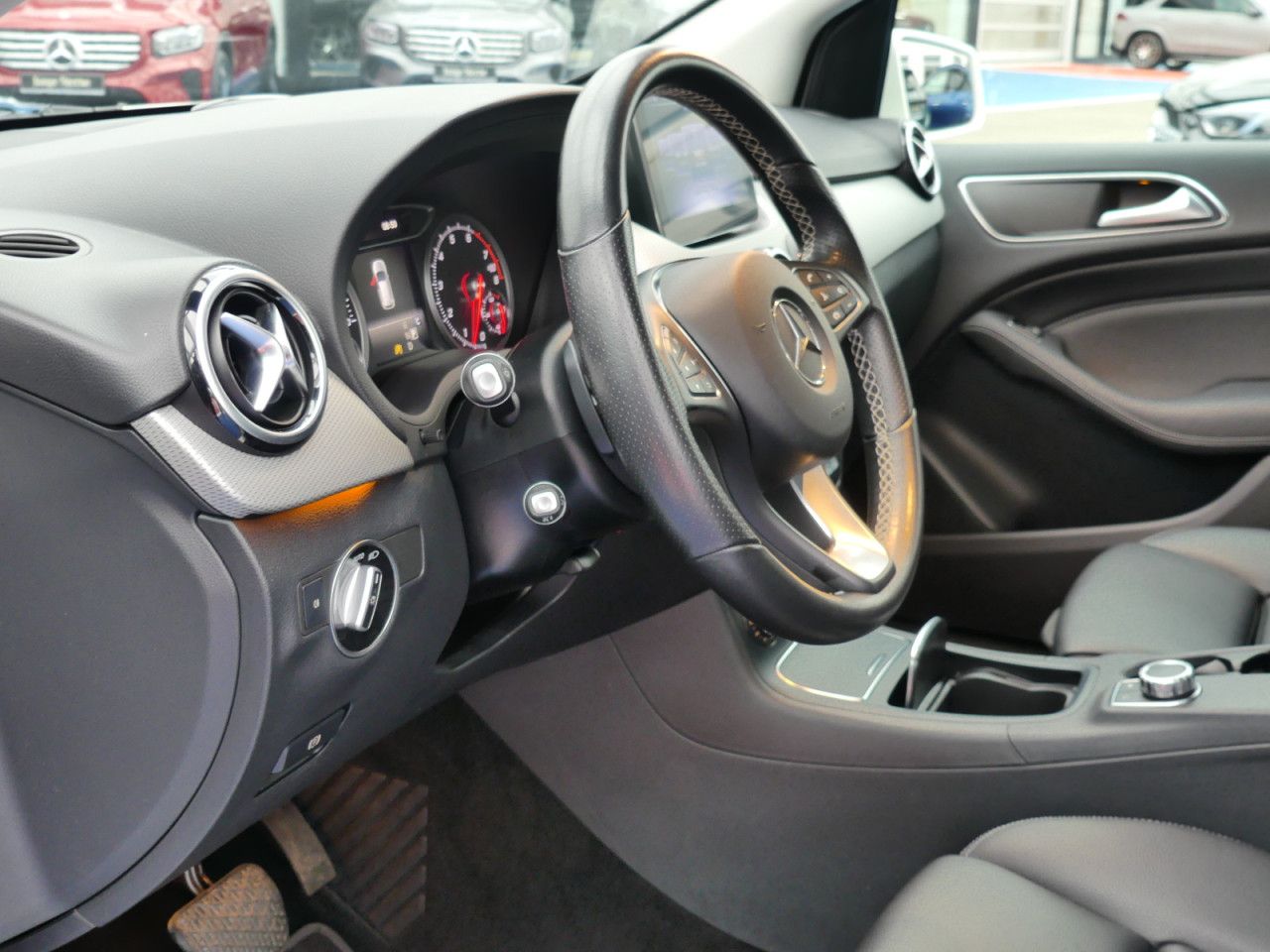 Fahrzeugbild 13 / 14