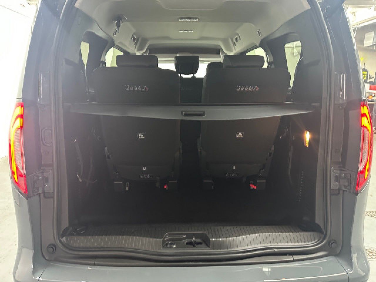 Mercedes-Benz EQT – Bild 13