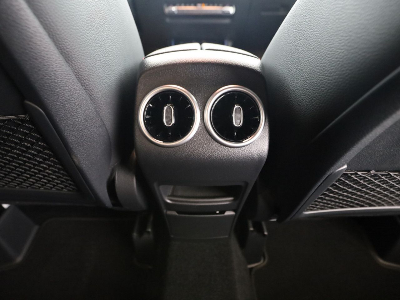 Mercedes-Benz GLA – Bild 19
