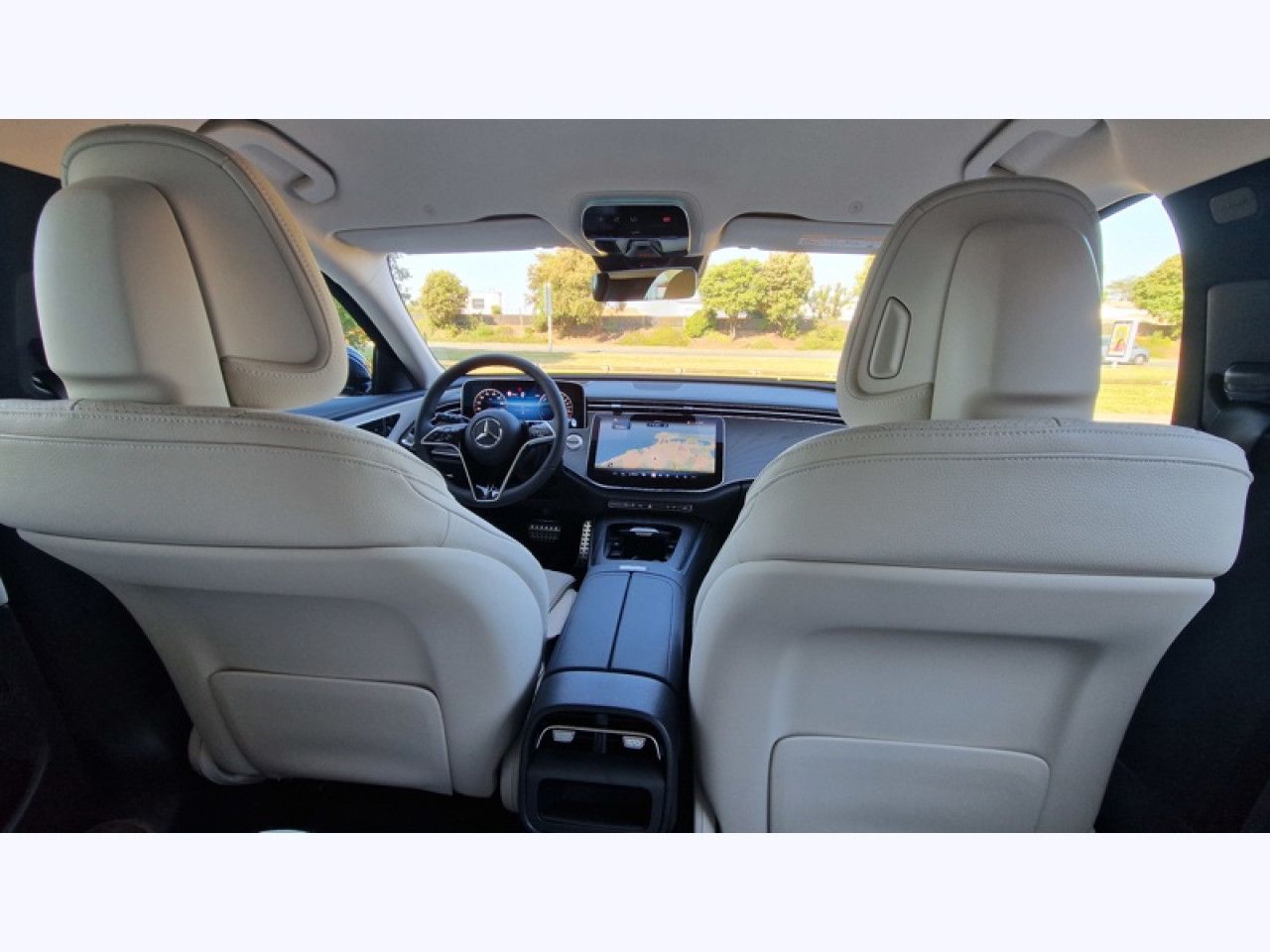 Photo du v&eacute;hicule 9 / 18