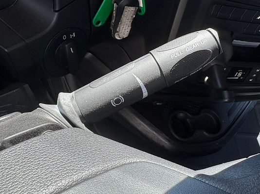 Vehicle image 9 / 10