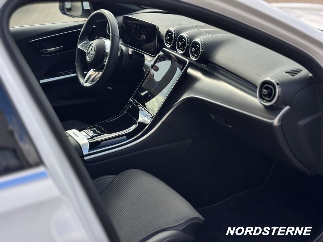Mercedes-Benz C-Klasse – Bild 23