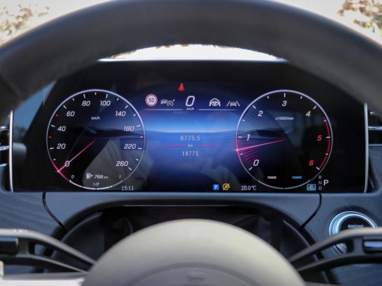 Photo du v&eacute;hicule 16 / 18