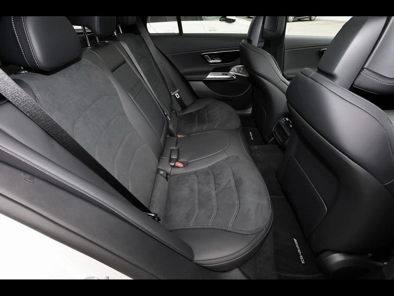 Mercedes-Benz E-Klasse – Bild 6