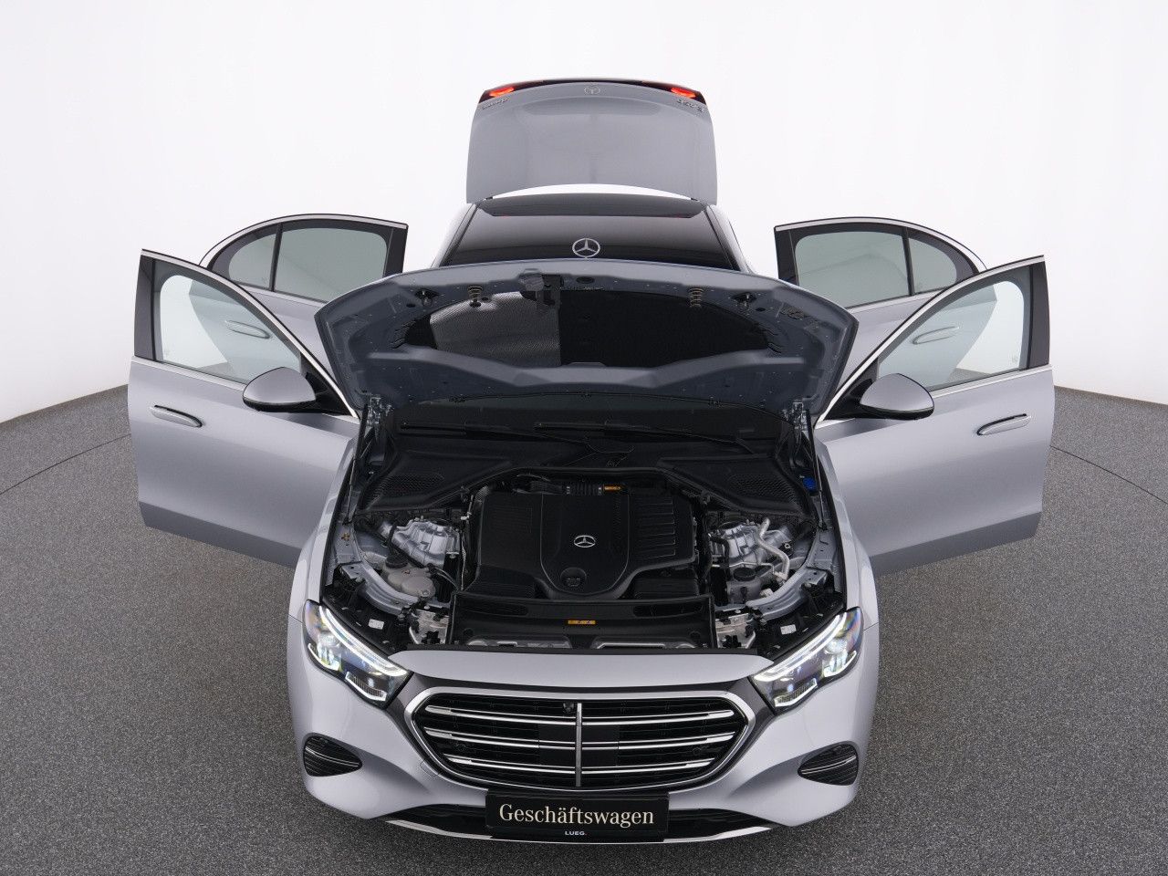 Mercedes-Benz E-Klasse – Bild 12