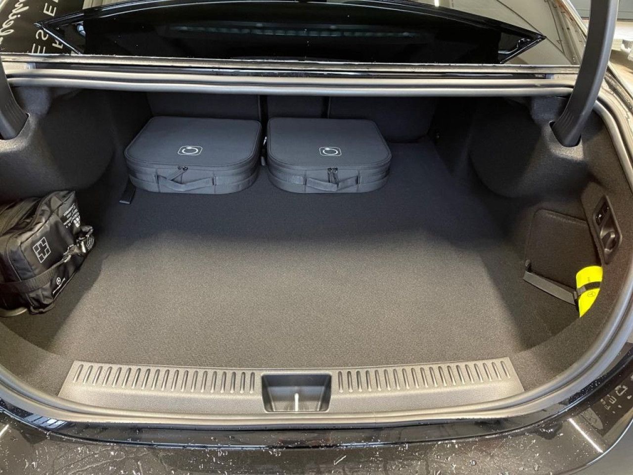 Mercedes-Benz E-Klasse – Bild 12