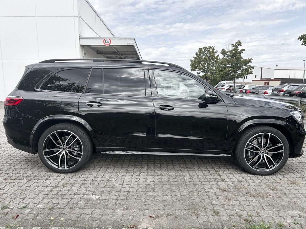 Mercedes-Benz GLS – Bild 8