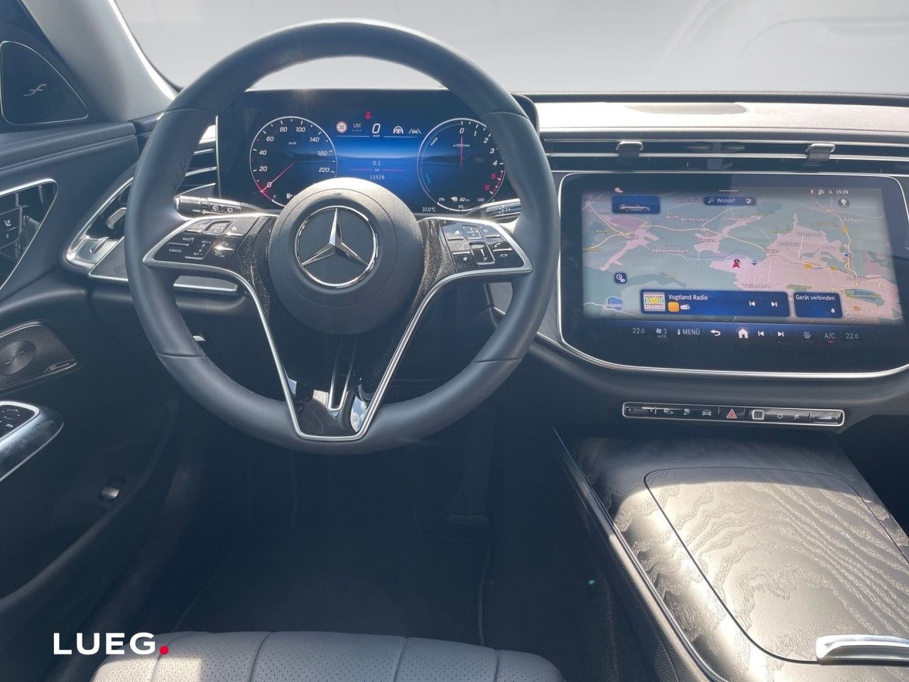 Mercedes-Benz E-Klasse – Bild 10