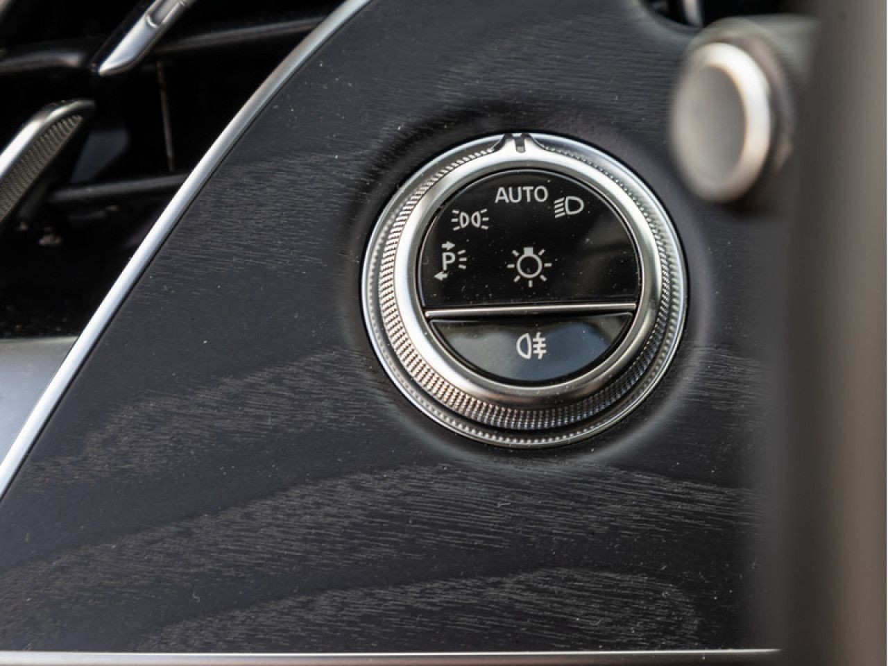Mercedes-Benz E-Klasse – Bild 22
