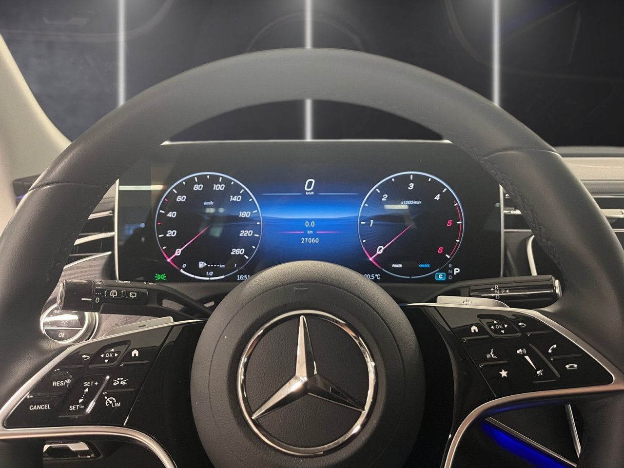 Mercedes-Benz E-Klasse – Bild 8