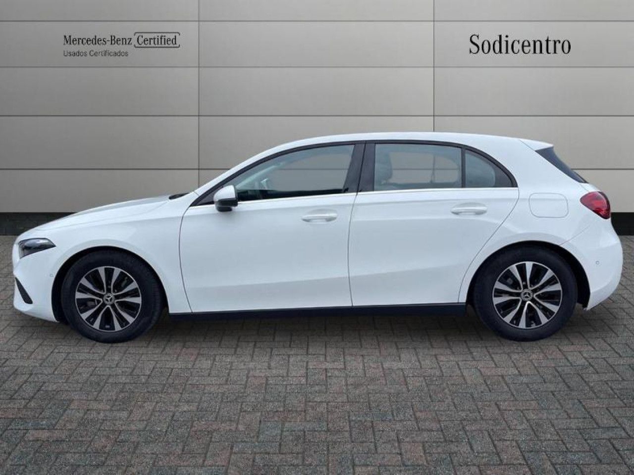 Imagem do ve&iacute;culo 9 / 20