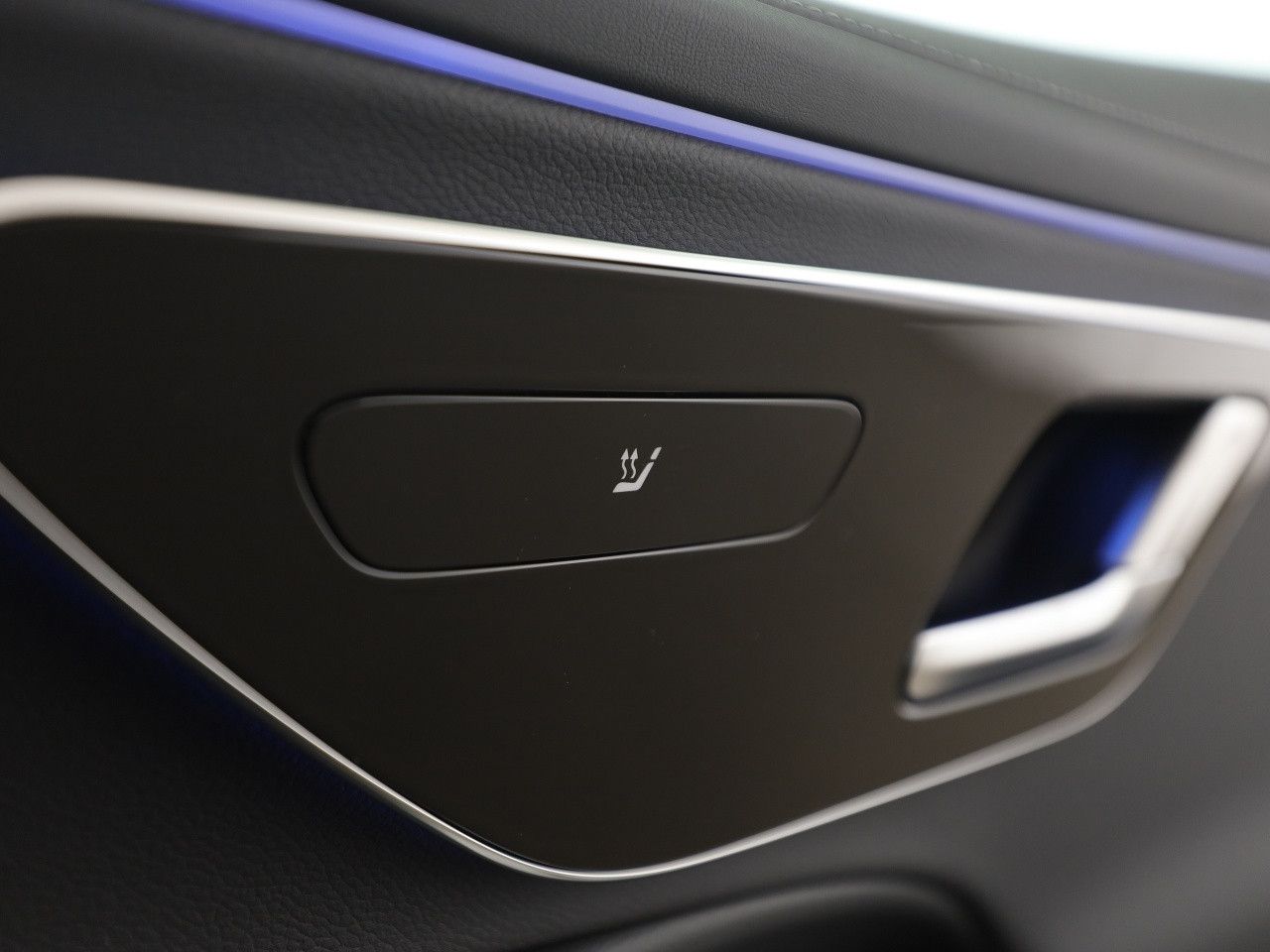 Mercedes-Benz E-Klasse – Bild 17