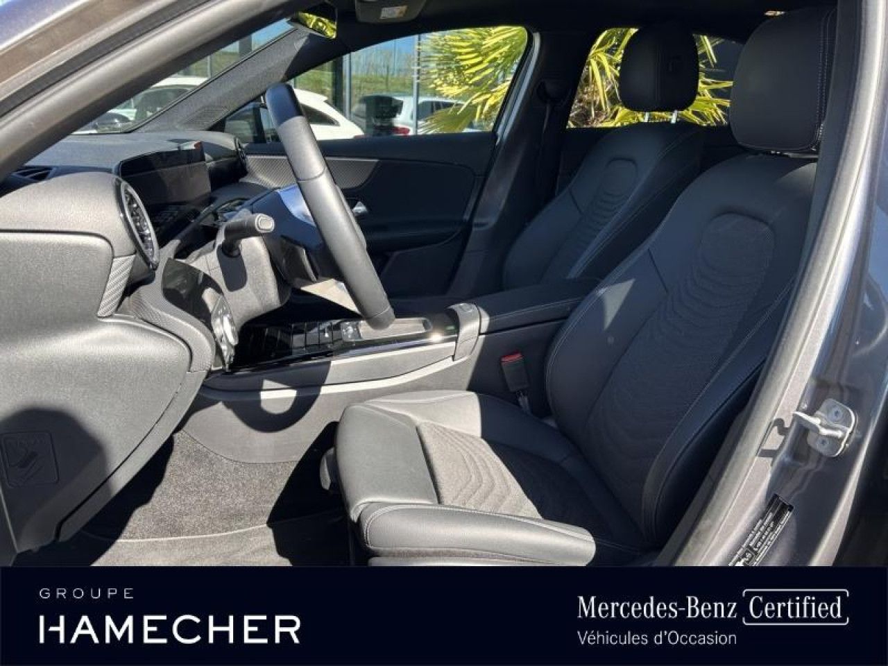 Photo du v&eacute;hicule 10 / 18